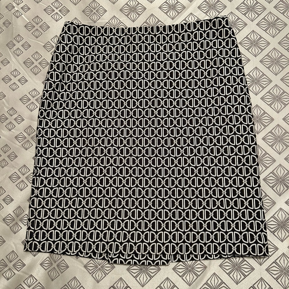 White House Black Market Skirt